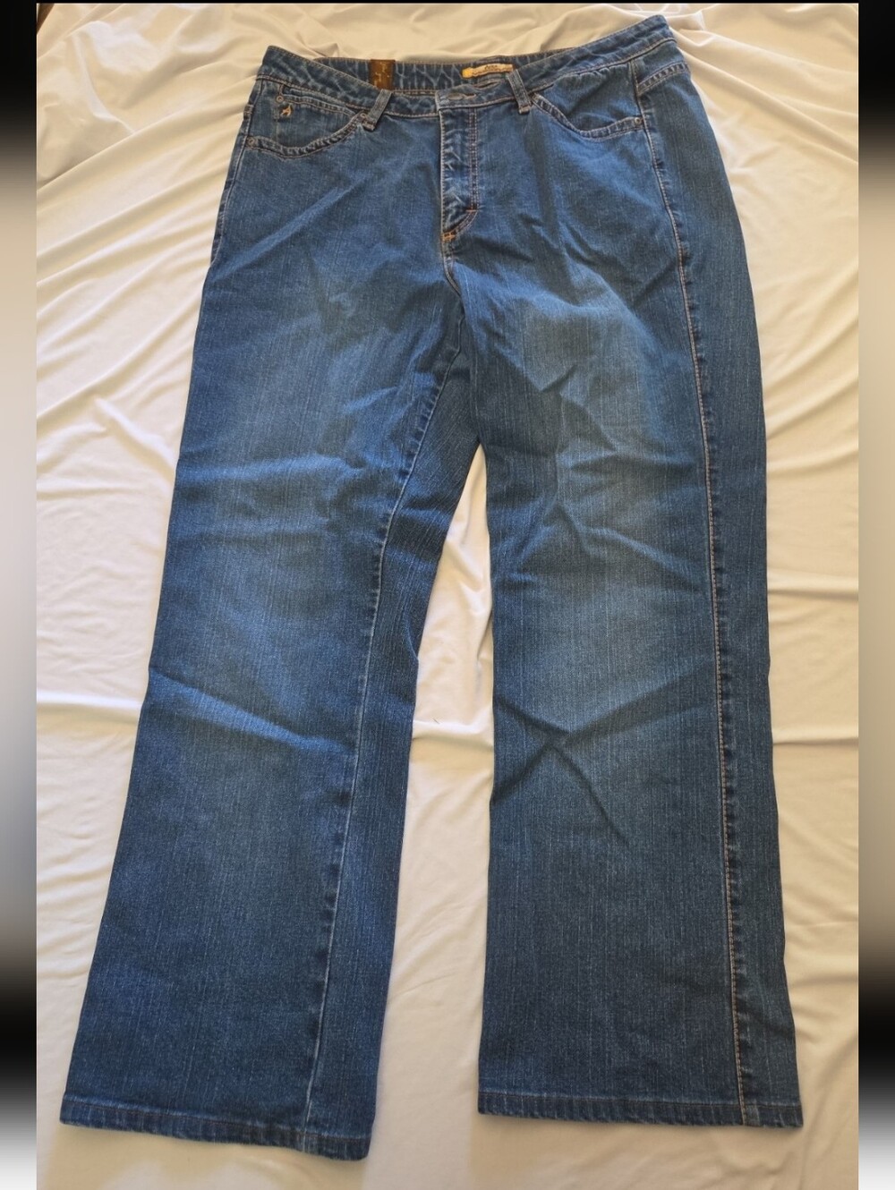 Aura Women's size 14 denim straight jeans #JU5